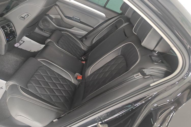 Used Volkswagen Magotan GTE Plug-in Hybrid 2022 GTE Prestige Model