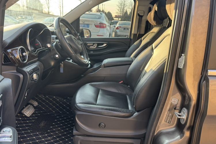 Used Mercedes-Benz V-Class 2017 V 260 Prestige Edition