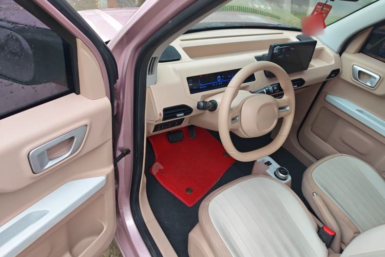 Used Geely Galaxy Panda 2024 Panda Mini 200km Endurance Bear
