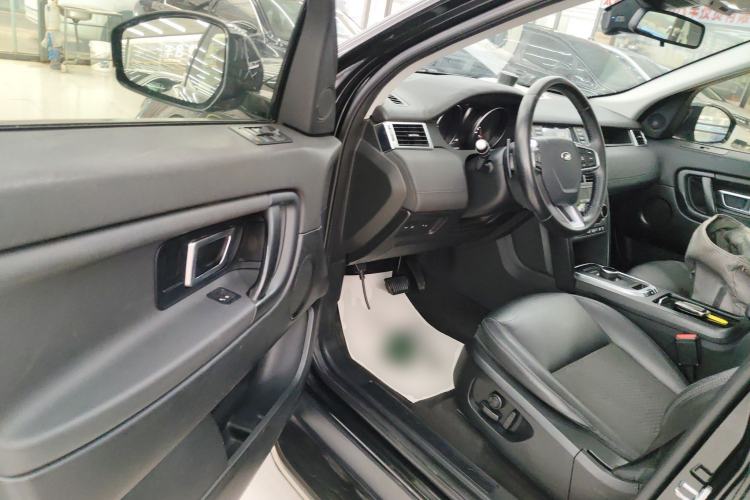 Used Land Rover Discovery Sport 2019 240 PS PURE Edition China VI Standard