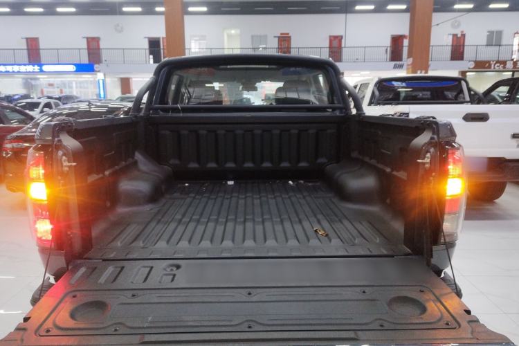 Used JMC DaDao 2024 All-Purpose 2.3T Diesel Manual Two-Wheel Drive Standard-Wheelbase Comfort Edition