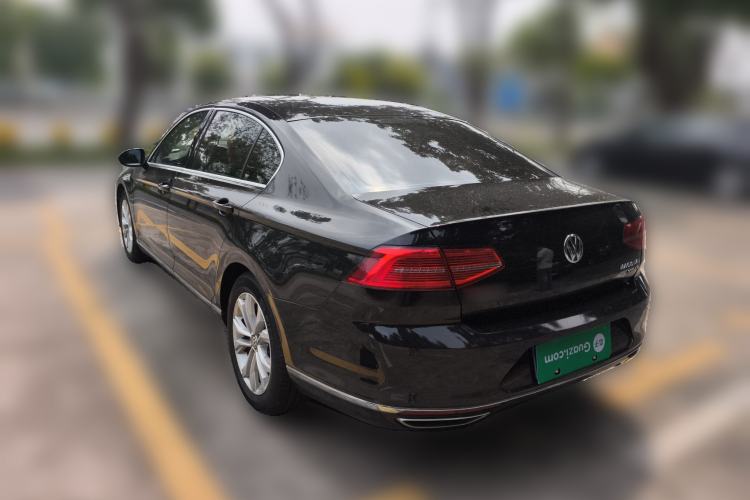 Used Volkswagen Magotan 2018 Facelift 330TSI DSG Luxury Model
