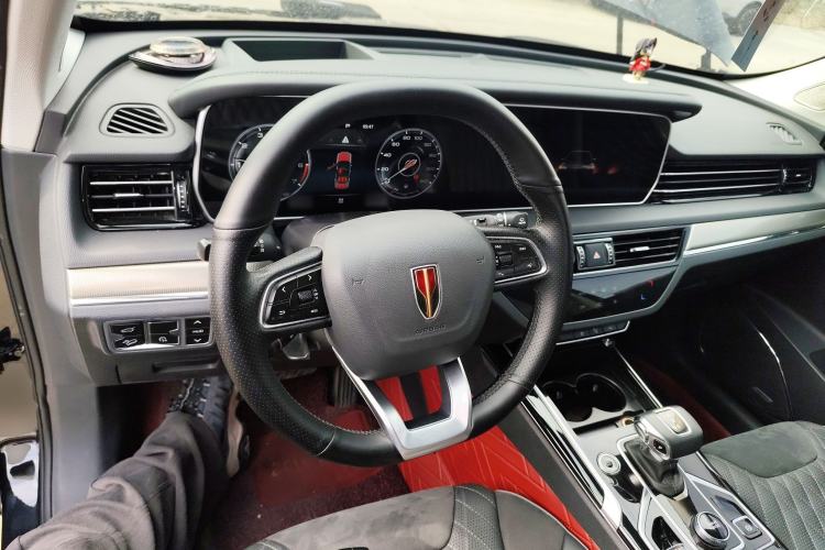 Used Hongqi HS5 2022 Facelifted Version 2.0T Smart Connect Flagship All-Wheel-Drive Edition
