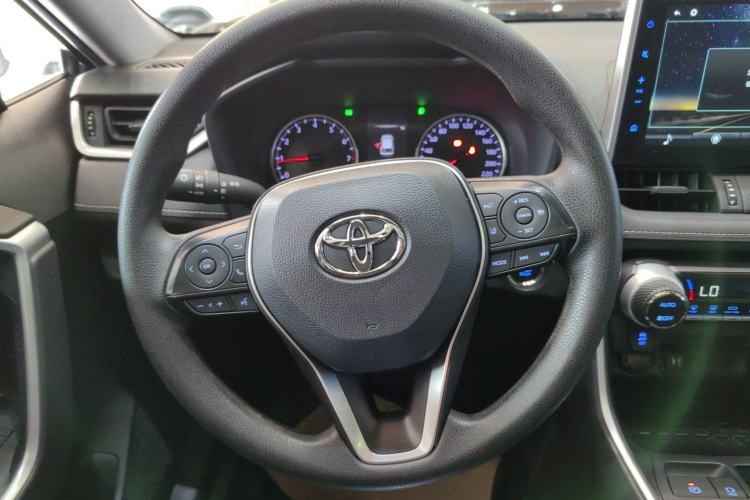 Used Toyota Wildlander 2020 2.0L CVT Two-Wheel Drive Luxury Edition Steering Wheel