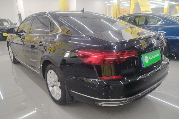 Used Volkswagen Passat 2019 330TSI Elite Edition China VI
