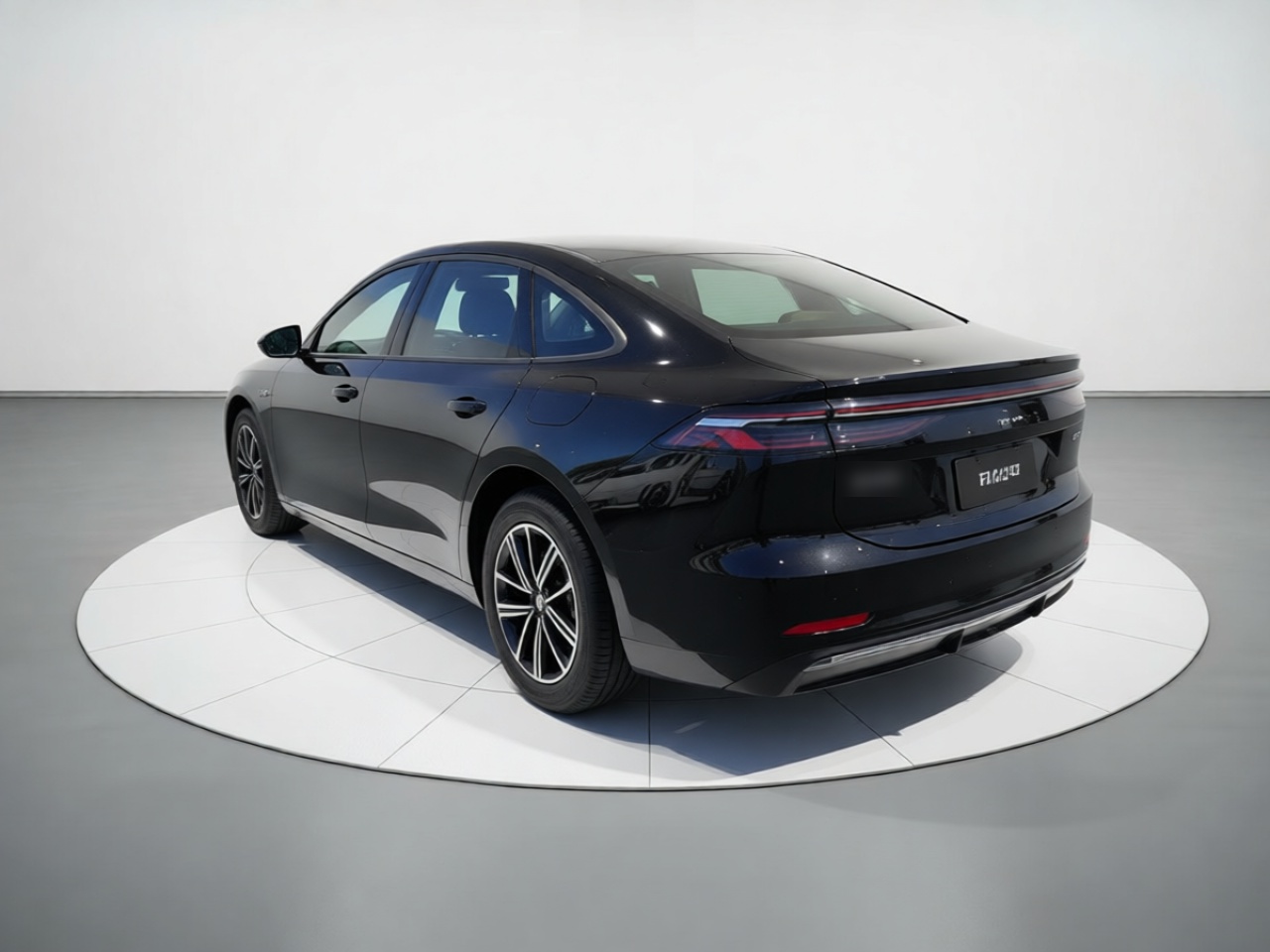 Geely Galaxy A7 2025 Model EM-i 70km Luxury Edition — снимка 4