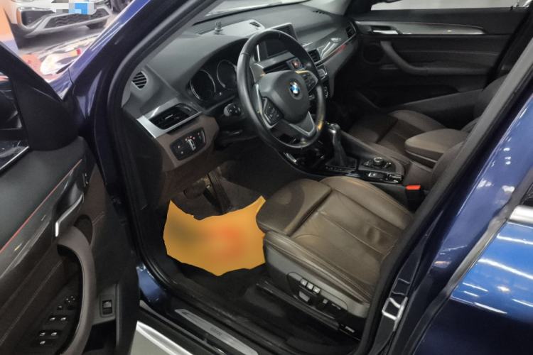 Used BMW X1 2019 sDrive18Li Premium Edition Driver Seat