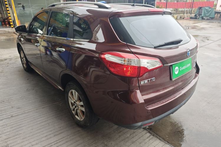 Used Venucia T70 2015 2.0L CVT Smart Choice Edition
