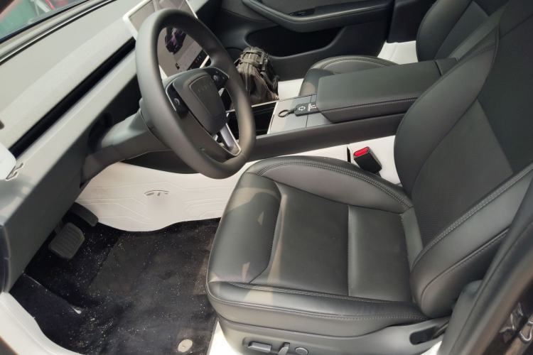 Used Tesla Model 3 2023 Rear-Wheel-Drive Version Left Front Seat