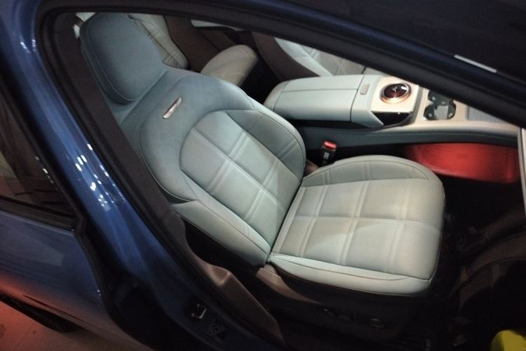 Used Hongqi Tiangong 08 2025 730 Max Rear-Drive Version Right Front Seat