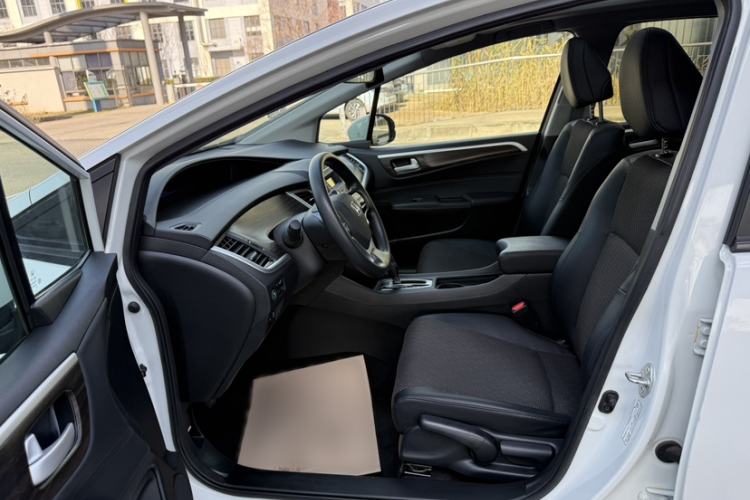 Used Honda Jade 2020 1.8L automatic Comfort version Left Front Seat