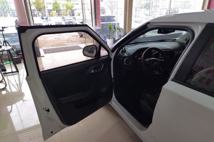 Used MG 3 2017 1.5L Automatic Smart Connect Elite Edition Driver Seat