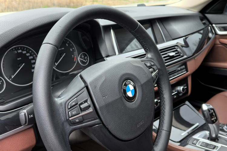 Used BMW 5 Series 2014 520Li Elegant Model