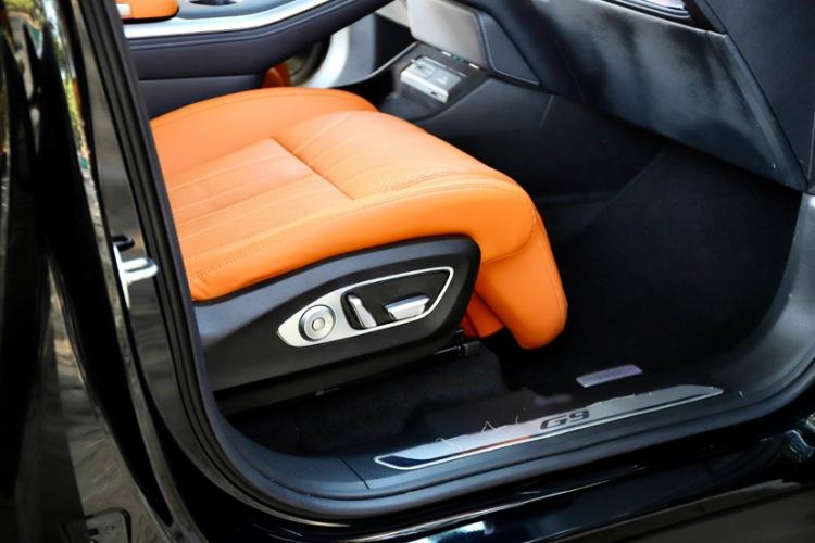 Used XPeng G9 2025 625 Long-Range Max Interior 9