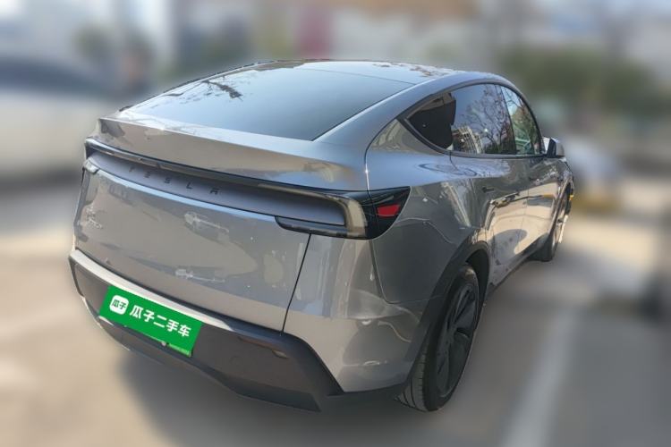 Used Tesla Model Y 2025 Rear-Wheel-Drive Version