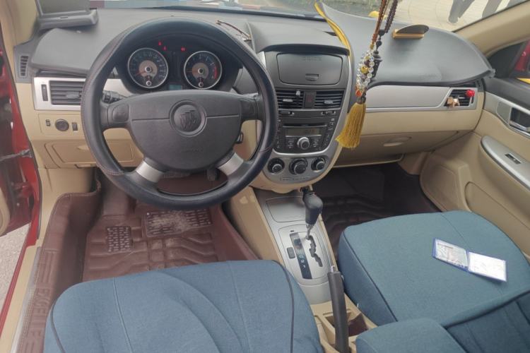 Used Buick Excelle 2011 1.6LX-AT Center Console