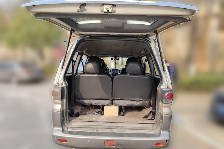 Used FORTHING Lingzhi 2014 M3 1.6L 7-Seater Comfort Model
