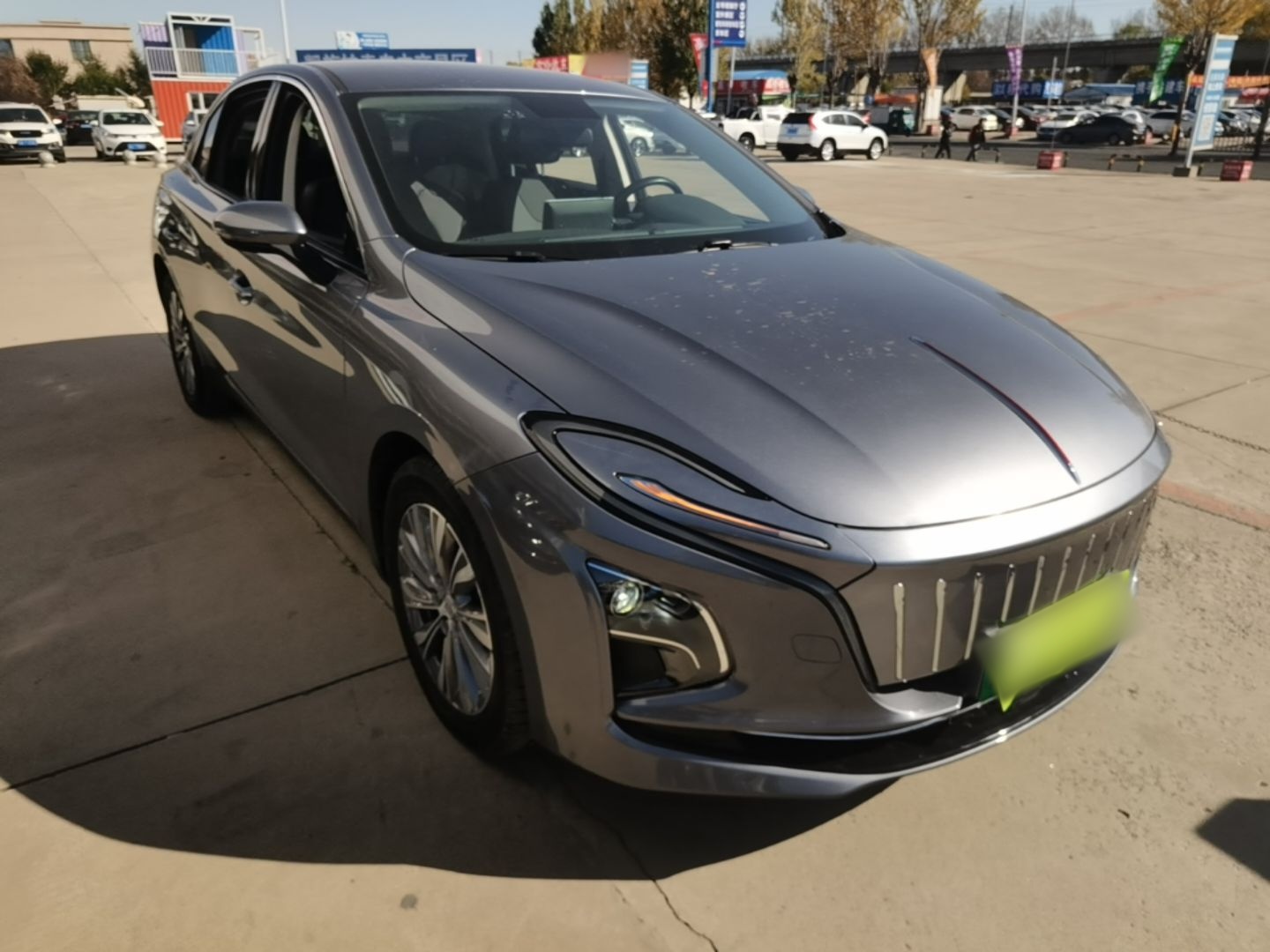 Hongqi E-QM5 2024 610 km PLUS — снимка 3