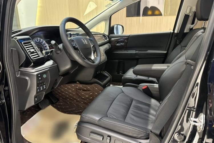 Used Honda Elysion 2016 2.4L Luxury Edition