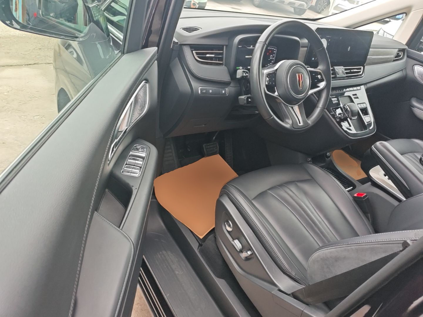 Hongqi HQ9 PHEV 2024 2.0T Four-Wheel Drive Business Edition — снимка 18