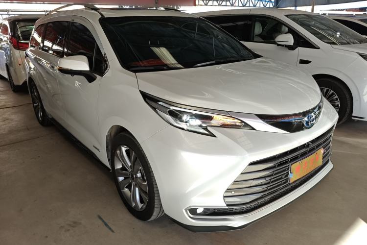 Used Toyota Sienna 2021 2.5L Hybrid Premium Edition