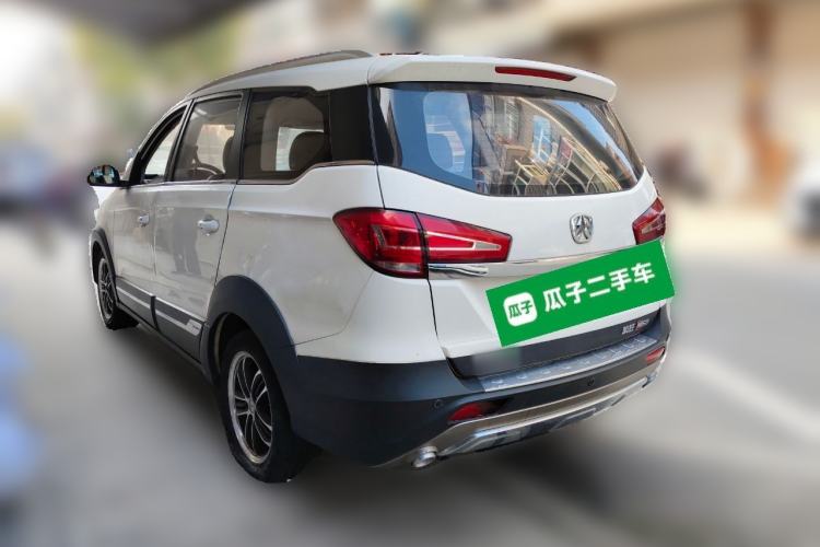 Used BAIC Weiwang M60 2017 1.5L Manual Platinum Edition
