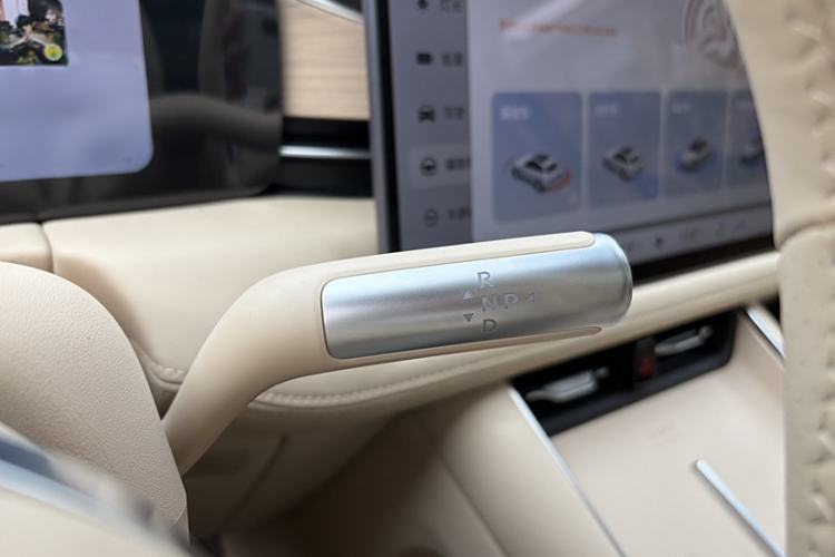 Used Hima AITO M5 2025 Extended-Range Ultra Rear-Wheel-Drive Version
