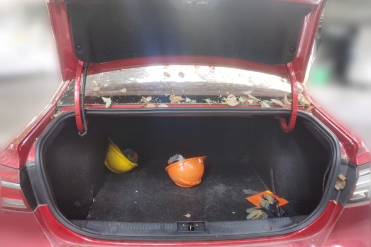 Used Roewe i6 2017 20T Manual Luxury Edition