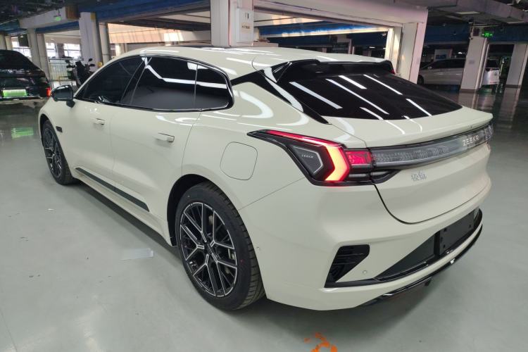 Used Zeekr 001 2026 95° All-Wheel-Drive Max Edition Rear Left 45 Deg