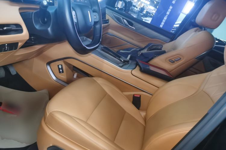 Used Wey Gaoshan 2025 Four-Wheel Drive Alpine 8