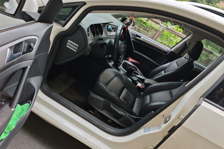 Used Volkswagen Golf 2015 1.4TSI Comfort Travel Edition
