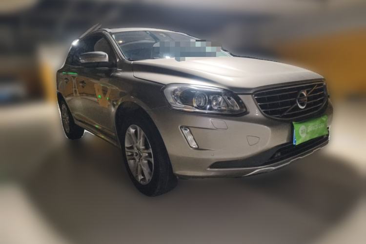 Used Volvo XC60 2015 T5 Smart Upgrade Model Front Right 45 Deg