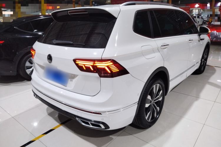 Used Volkswagen Tiguan L 2022 330TSI Automatic Two-Wheel Drive R-Line Enhanced Edition
