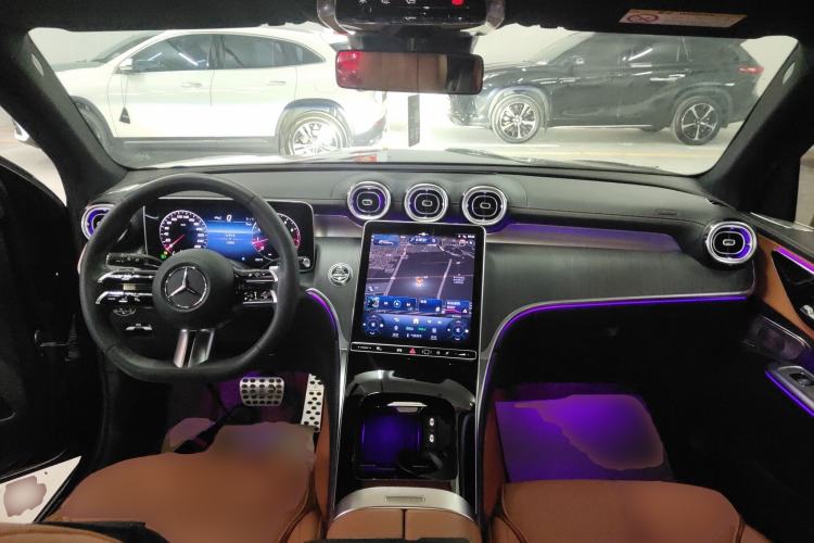 Used Mercedes-Benz GLC 2024 Facelifted GLC 260 L 4MATIC Luxury Version 5 Seats