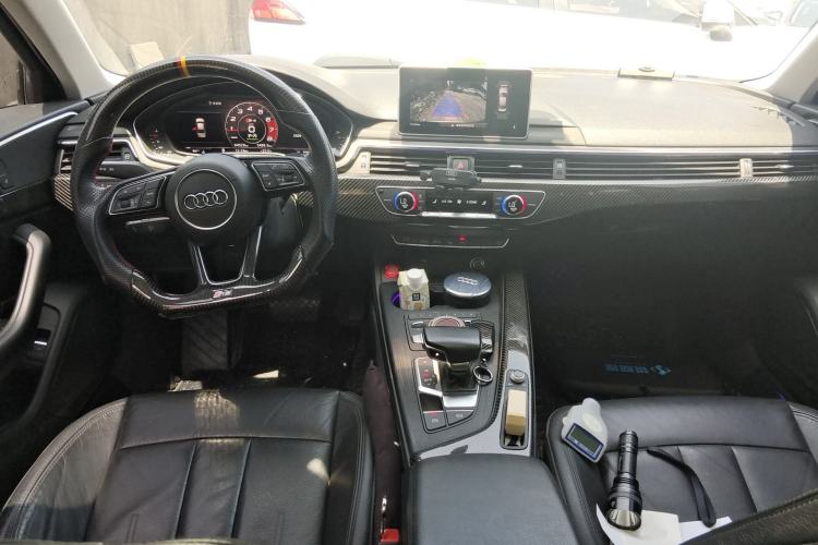 Used Audi A4L 2019 40 TFSI Fashion Edition China VI Emission Standard
