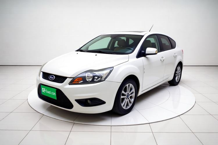 Used Ford Focus 2013 Hatchback Classic 1.8L Manual Base Model Guazi used car, China used car export, Used car for sale, Used  cars, Cheapest cars for sale