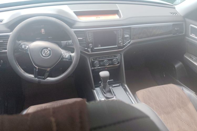 Used Volkswagen Teramont 2017 380TSI Four-Wheel Drive Flagship Edition Center Console