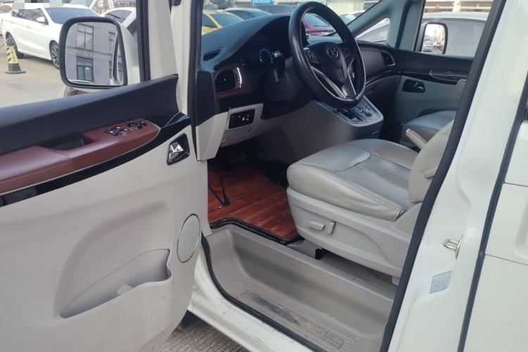 Used JAC Refine M5 2016 2.0T Gasoline Automatic Business Edition
