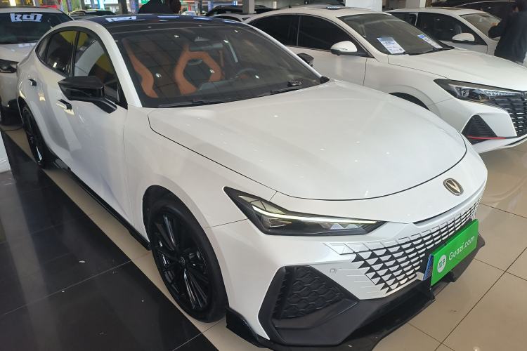 Used CHANGAN UNI-V 2024 2.0T Classic Sport Edition