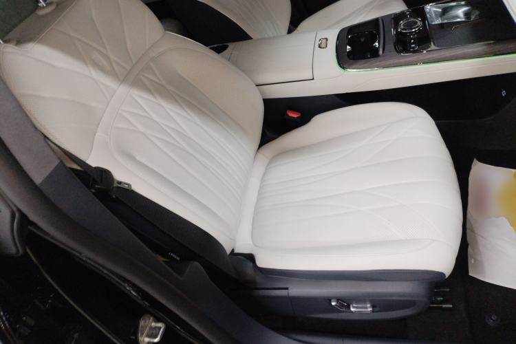 Used Geely Galaxy E8 2025 575 km Exploration Intelligent Driving Edition
