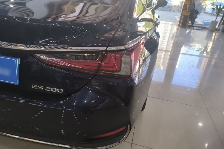 Used Lexus ES 2023 200 Excellence Edition