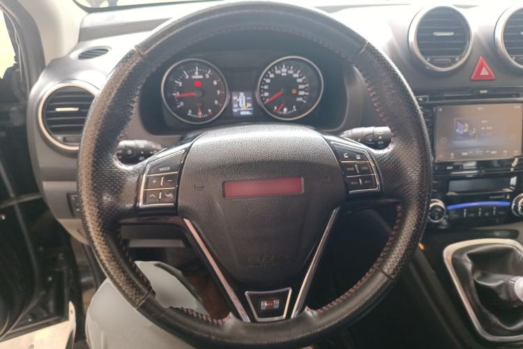 Used Haval H6 2013 Upgraded Model 1.5T Manual Two-Wheel Drive Elite Version