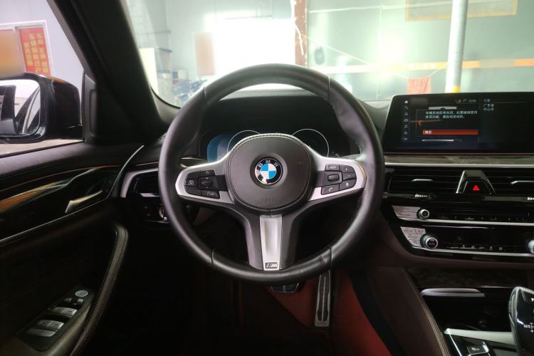 Used BMW 5 Series 2019 525Li M Sport Package Steering Wheel
