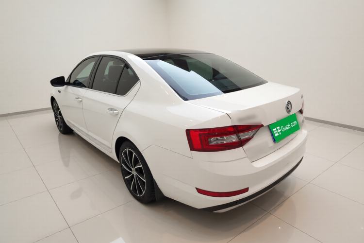 Used Skoda Octavia 2018 TSI280 DSG Luxury Edition
