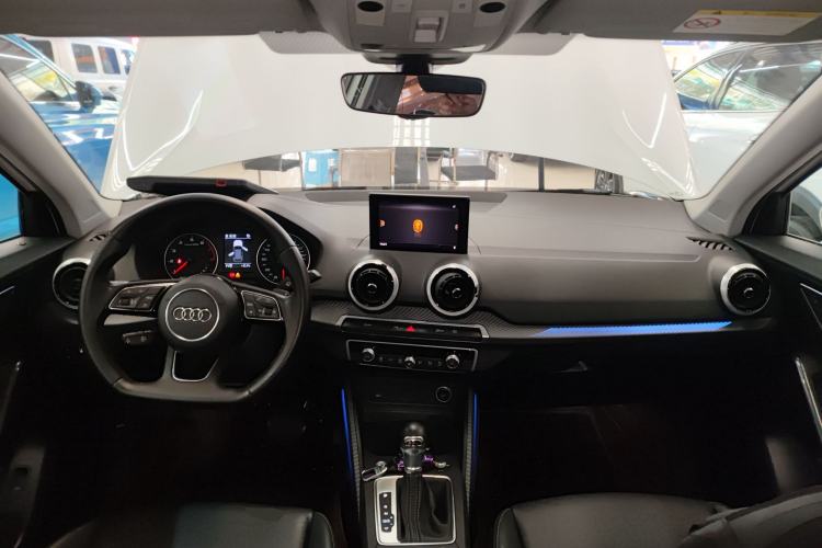 Used Audi Q2L 2022 35 TFSI Fashion Dynamic Model Center Console