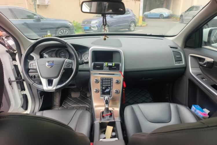 Used Volvo XC60 2015 T5 Smart Upgrade Model