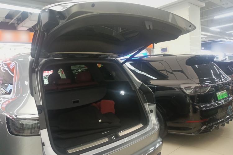 Used Hima AITO M8 2025 Extended-Range Max+ Version 53.4 kWh 5-Seater Edition Trunk