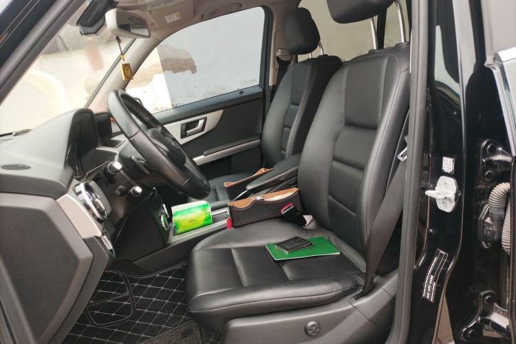 Used Mercedes-Benz GLK-Class 2013 GLK 300 4MATIC Dynamic Sunroof Model
