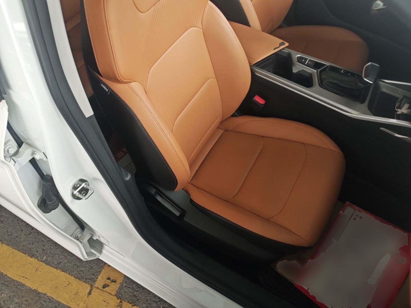 Geely Auto Emgrand 2025 4th Generation 1.5L CVT Flagship Version — снимка 19