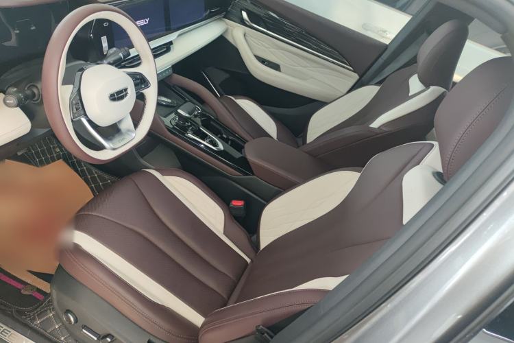 Used Geely Auto Monjaro L 2024 2.0TD High-Power Automatic Two-Wheel Drive Yunqi Version
